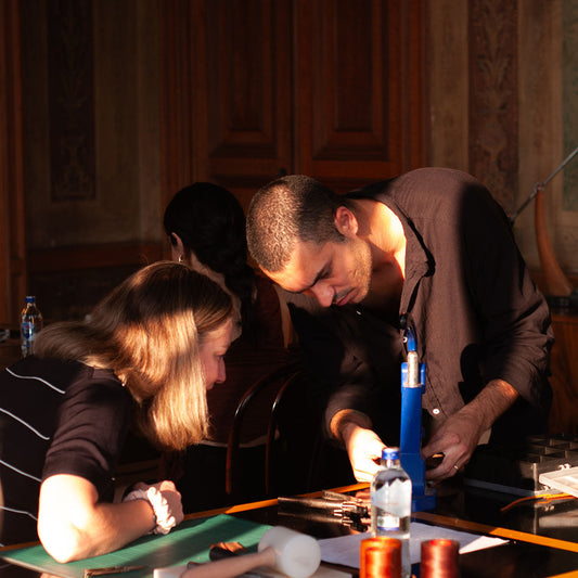 Ofisten Çıkmadan Yaratıcılığı Keşfedin: Kurumsal Deri Atölyesi Etkinliğ