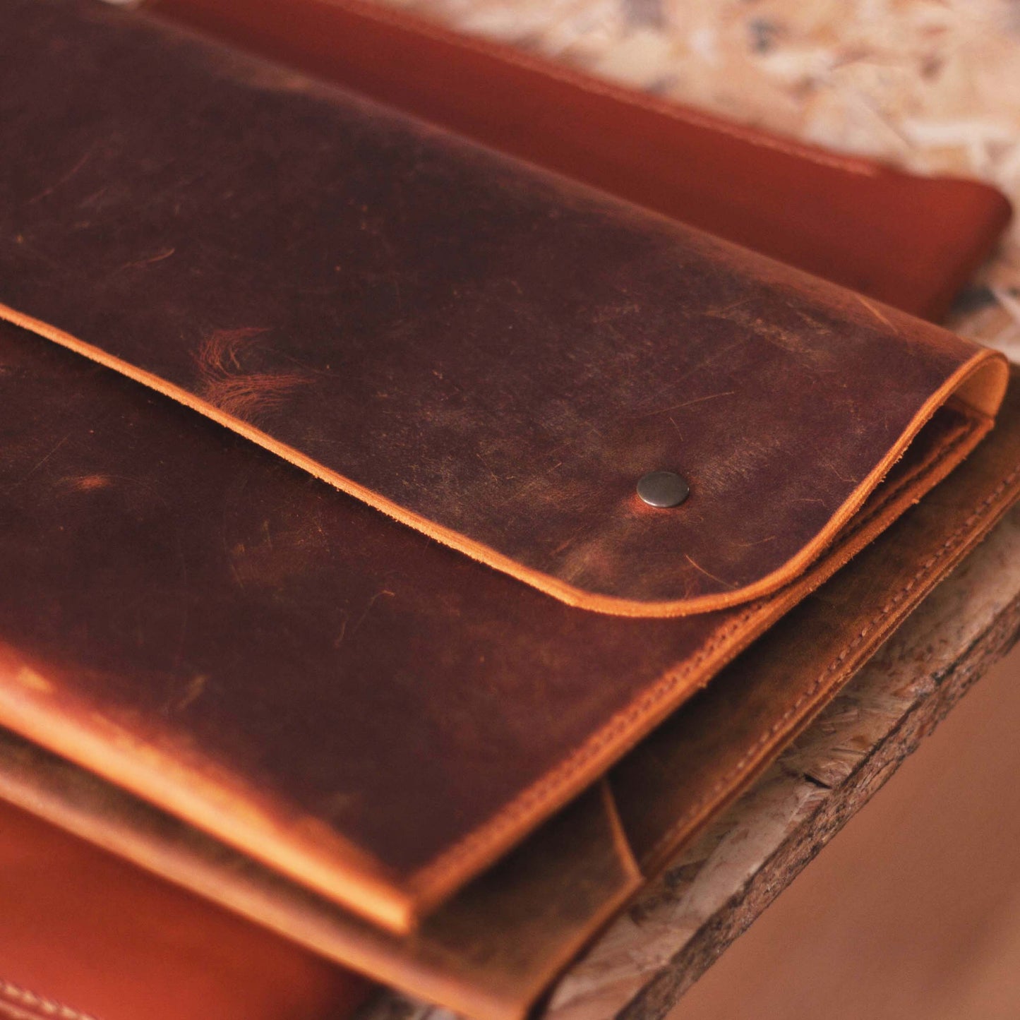 Deri MacBook Kılıfı Çeşitleri 13"/14"/15" Macbook Air ve Macbook Pro